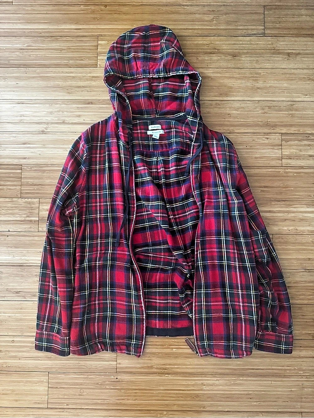 L.L. Bean Relaxed Fit Hooded Flannel Shirt Jacket Red Tartan Plaid
